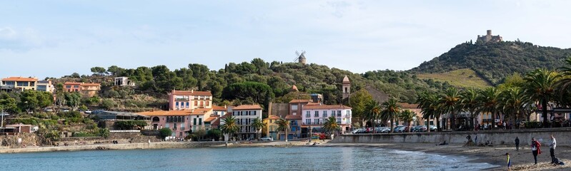 Fototapeta na wymiar Old town of Collioure, France, a popular resort town on Mediterranean sea