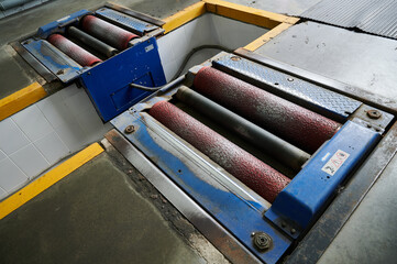 Roller power unit for an in-depth test of the vehicle's braking system at a technical service center