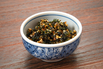 葉唐辛子と白胡麻の佃煮