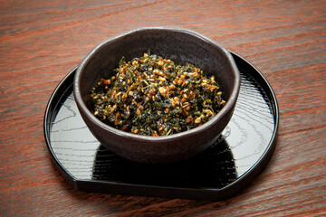 葉唐辛子と白胡麻の佃煮