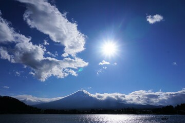 Obraz premium 河口湖と富士山