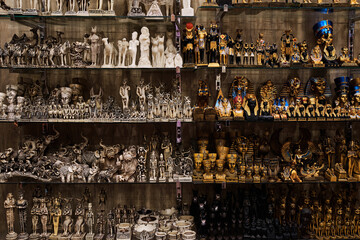 Naklejka na ściany i meble Shelves with souvenirs in the oriental shop.