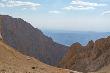 Aladaglar is the holy place of mountaineers. Demirkazık Mountain, Yedigöller, Climbing tracks.
