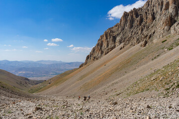 Aladaglar is the holy place of mountaineers. Demirkazık Mountain, Yedigöller, Climbing tracks.