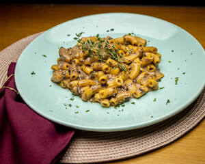 Penne ao molho funghi 