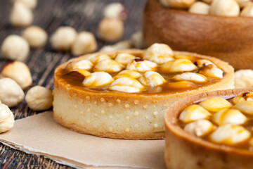 tartlet with salted caramel and hazelnut