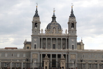 Fototapeta na wymiar cathedral of Madrid
