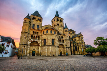 Trier Cathedral on sunrise, Trier, Germany - obrazy, fototapety, plakaty