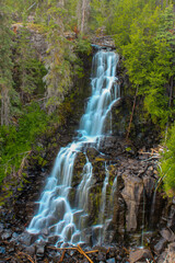 Fototapeta premium Cascading Waterfall 