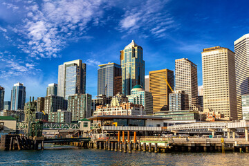 Fototapeta premium Seattle cityscape at Elliott Bay