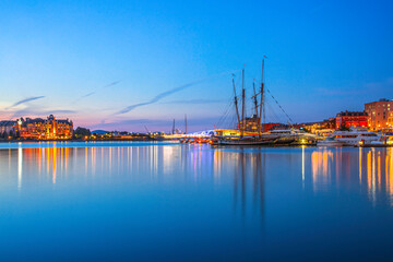Boats in the port at twilight