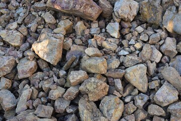 Gravel material for construction of house, raw materials for construction of building
