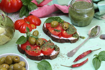 bruschetta with tomatoes and oil