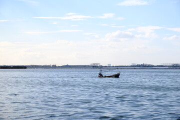 Naklejka premium boat in the sea