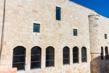 Fototapeta na wymiar Exterior view of the building of the four ancient synagogues in the Jewish Quarter of Jerusalem, named after Rabbi Yochanan ben Zakkai and Eliyahu the Prophet