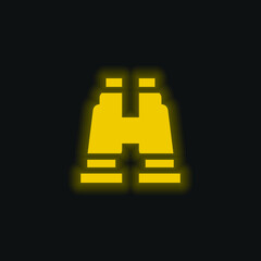 Fototapeta premium Binoculars yellow glowing neon icon