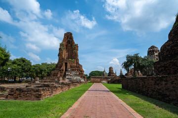 Fototapeta na wymiar Ayutthaya old city, has a lawn beside the walkway