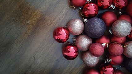 Christmas Decoration Ball Ornament Gold Red Shiny