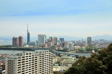 Fototapeta na wymiar 愛宕山から見た福岡市都市風景