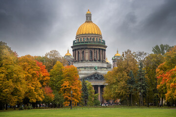Russia, St. Petersburg. St. Issacs Cathedral exterior.