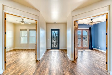 Obraz premium Entryway front door