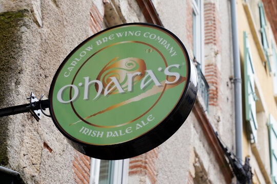 o'hara's logo brand and text sign oharas part of  Carlow Brewery group irish beer producer
