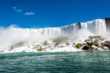 Niagara Falls on the border between USA and Canada.