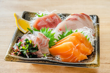 お刺身の盛り合わせ　パック