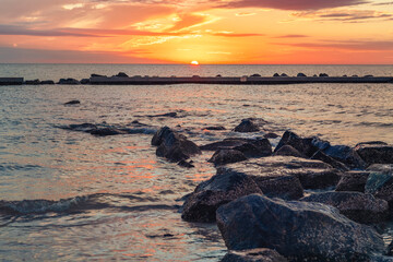 The setting sun in the Gulf of Mexico from Honeymoon Island, Florida