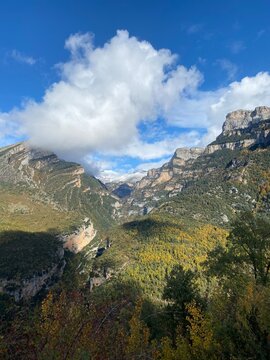 
Ordesa and Monte Perdido, A&ntilde;isclo Canyon. Sensa Mountain. Aragonese Pyrenees