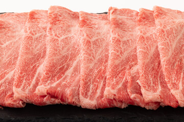 牛肩ロースすき焼き肉　(国産黒毛和牛)