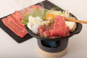 牛すきやき鍋　(一人用)