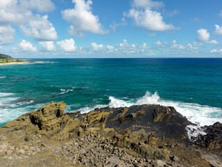 Fototapeta na wymiar ハワイ　オアフ島　東海岸　ハロナ潮吹き岩