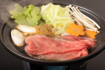 牛すきやき鍋　(一人用)