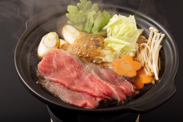 牛すきやき鍋　(一人用)
