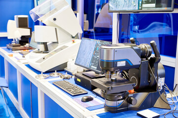 Digital industrial microscope and monitor in the laboratory