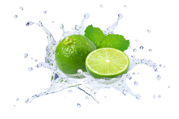 Fototapeta na wymiar lime with mint leaf and water splash