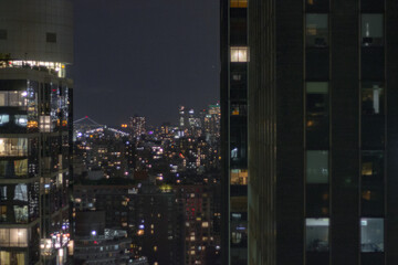 Fototapeta na wymiar New Yorck City during the day with buildings and clear skies