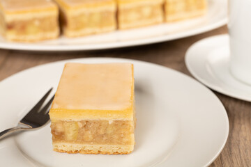 Gedeckter Apfelkuchen