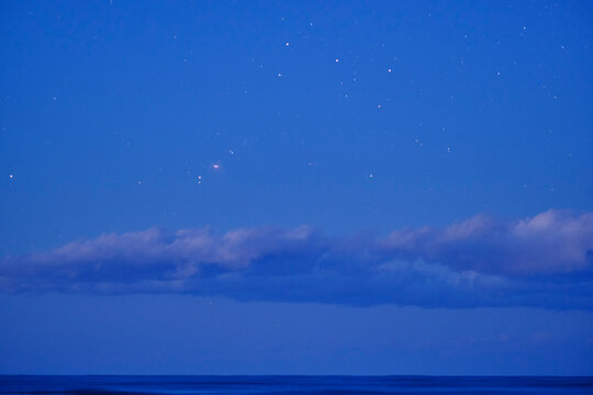 Orion's Belt sinking in the sea, 3/12/2021 © Deneb Cygni