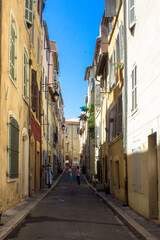 Fototapeta na wymiar Narrow street in Marseille France 