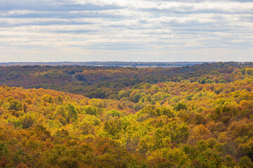 Fototapeta na wymiar Fall color of the Osage Hills State Park