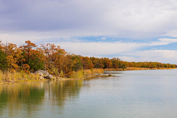 Fototapeta na wymiar Beautiful landscape of Lake Murray State Park