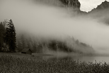 Leopoldsteinersee im späten Herbst