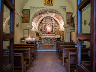 Fototapeta na wymiar Sant' Anna della Rocca or della Porta church in Sirmione, Italy interior and Altar