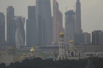 Moscow gloomy view of the city from above, smok ecology city view © kichigin19
