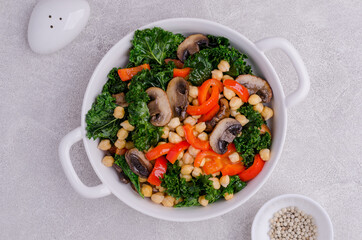 Fried vegetables with chickpeas