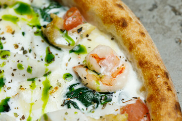 pizza with prawns