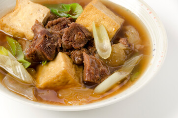 牛スジの煮込み