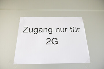 Symbolbild Corona-Virus, Zugang nur mit 2G